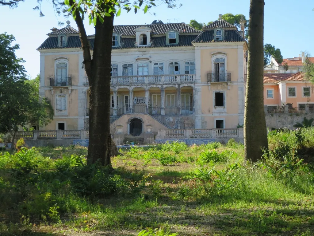 Photo showing: Quinta das Águias, também denominada «Quinta de Diogo de Mendonça», «Quinta do Visconde da Junqueira», «Quinta do Prof. Lopo de Carvalho» ou «Quinta dos Côrte-Real» - quinta em Lisboa, Portugal