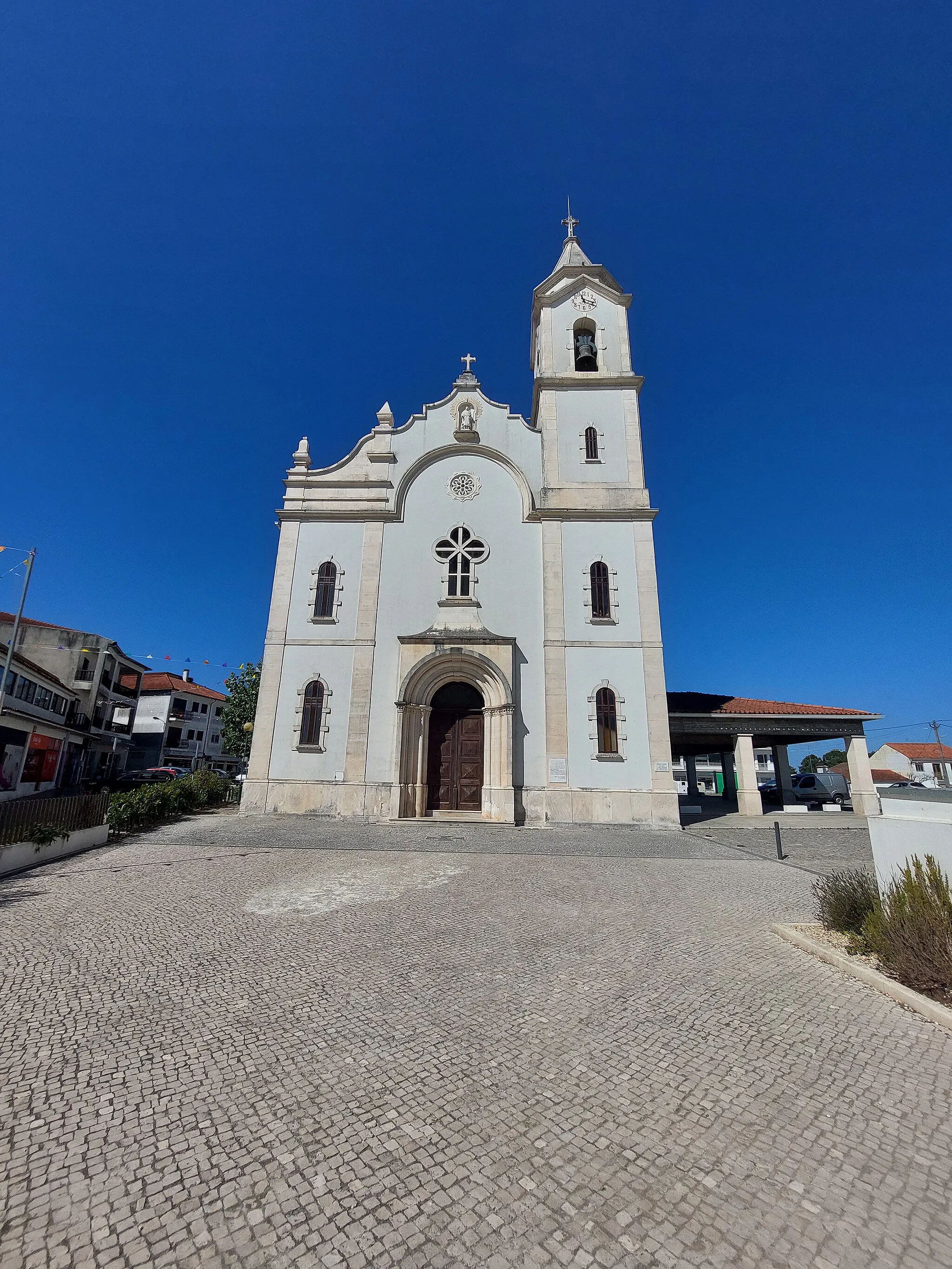 Photo showing: Frente da Igreja Paroquial de São Mamede