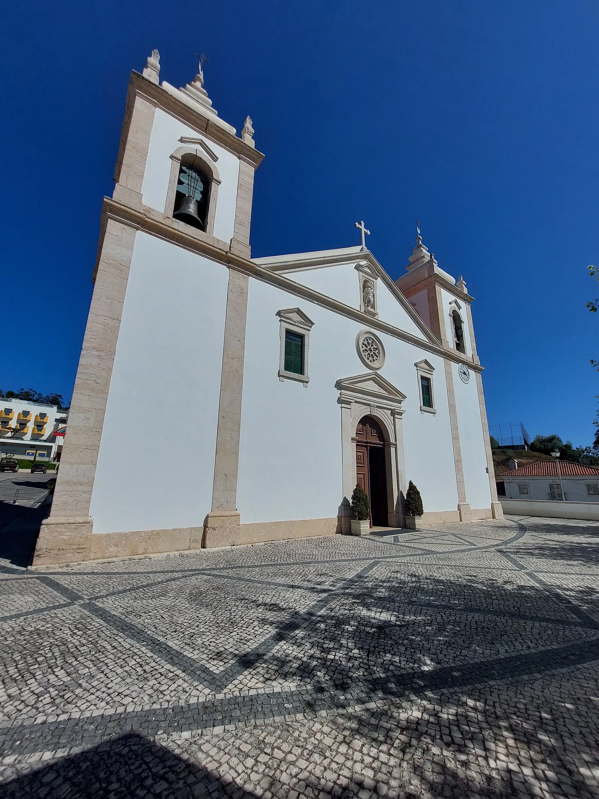 Photo showing: Igreja Paroquial de Caranguejeira em 2022