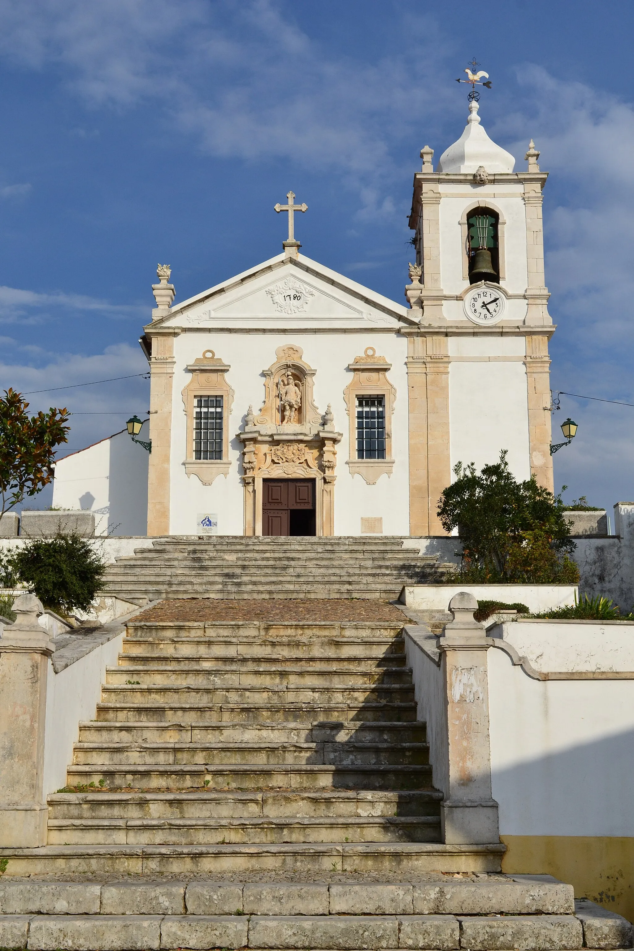 Photo showing: Igreja Matriz do Juncal, vista frontal e escadaria