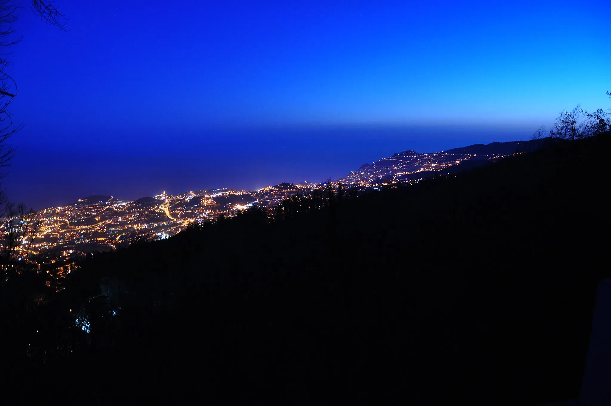 Photo showing: Funchal by night, Madeira, Portugal, June/July 2011