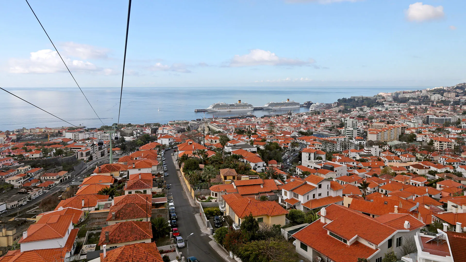 Photo showing: Madeira - Funchal: View from cable car