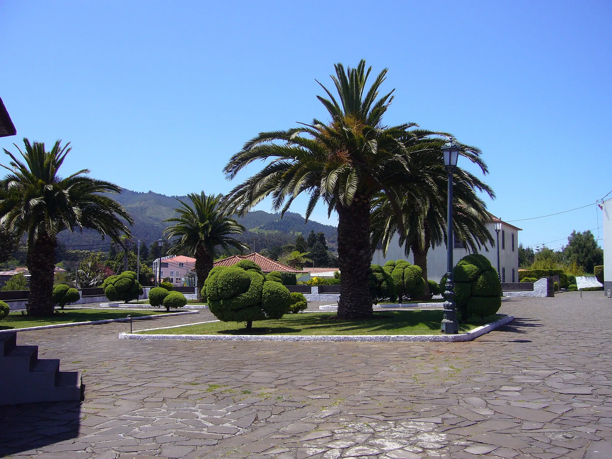 Photo showing: Townsquare at Santo António da Serra