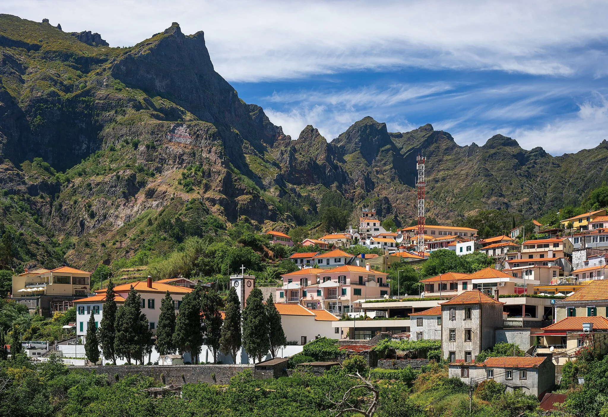 Photo showing: Casas Próximas in Curral das Freiras, Câmara de Lobos, Madeira, Portugal in 2023 May.