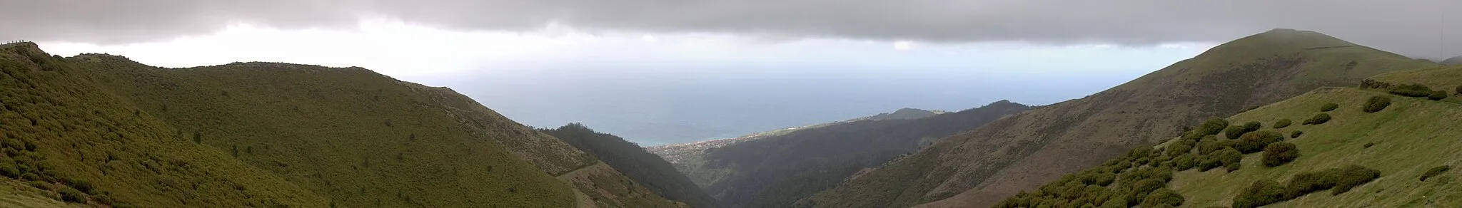 Photo showing: Portugal,

View from E.R.110 near Pico Gordo down to Calheta