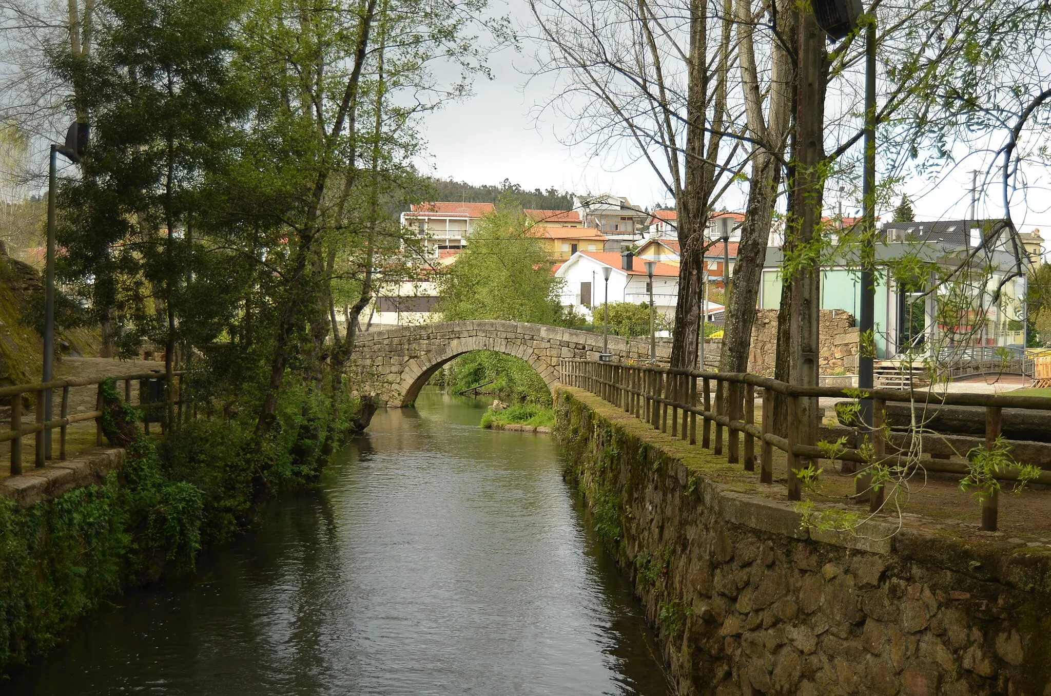 Photo showing: Over the Leça River