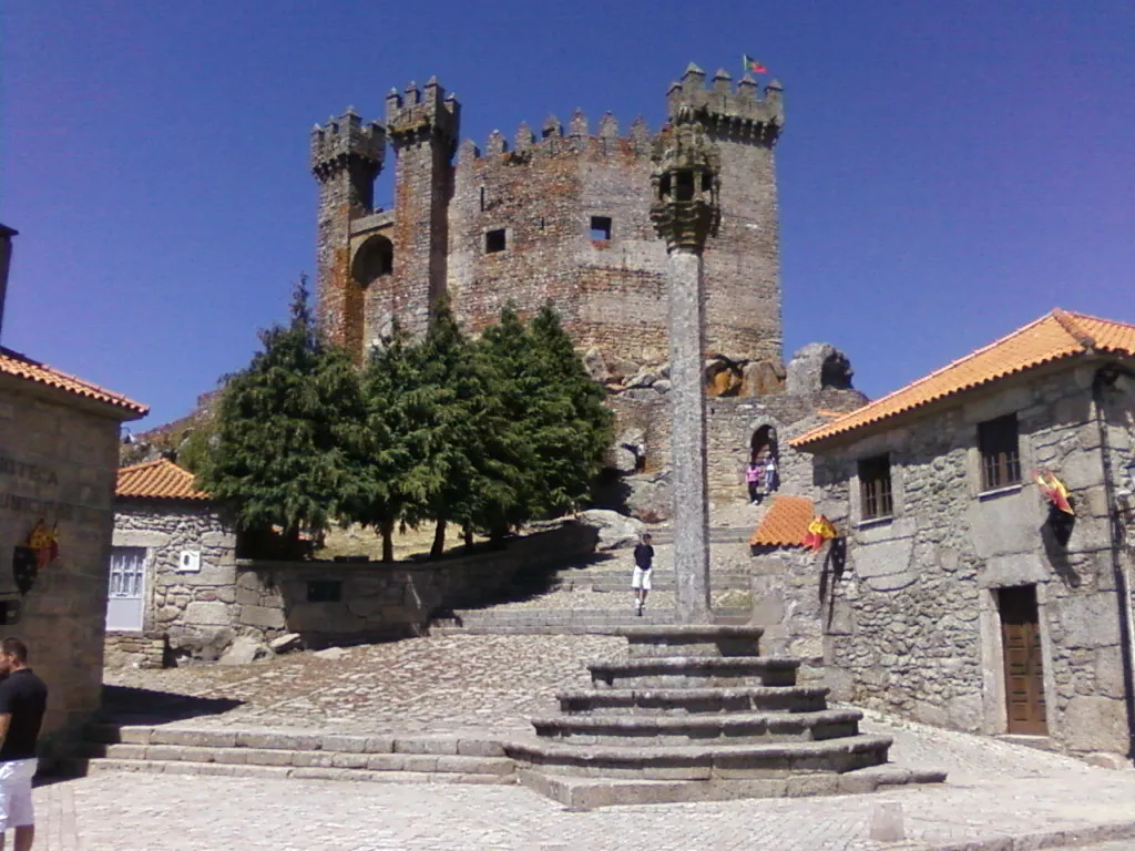 Photo showing: Castelo de Penedono