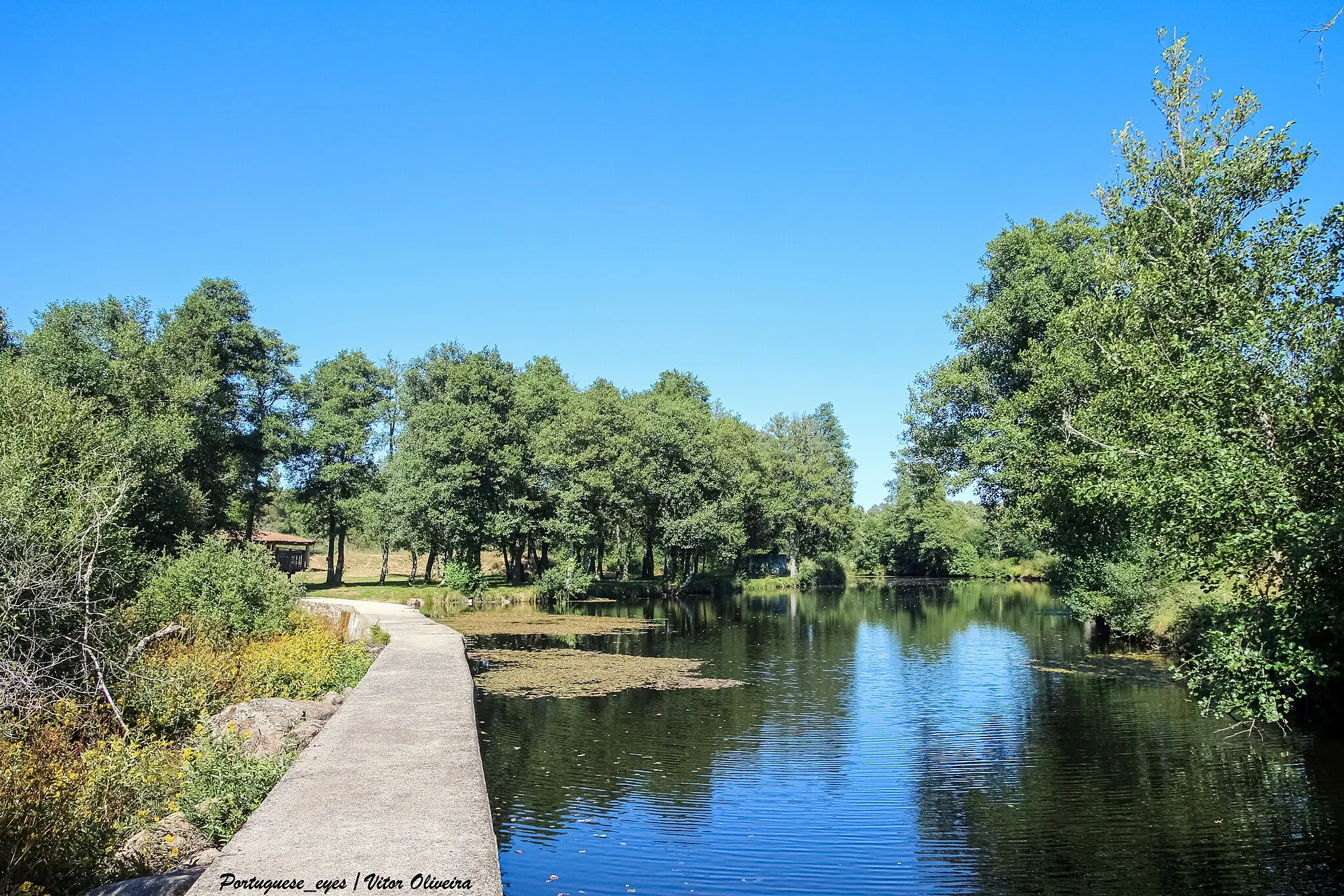 Photo showing: Praia Fluvial da Quinta da Azenha - Alhais - Portugal 🇵🇹