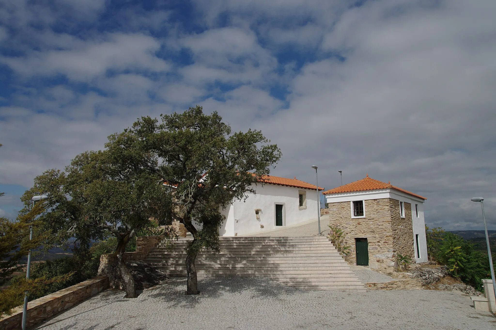 Photo showing: Capela de Nossa Senhora da Saúde, Vale de Janeiro, Vinhais, Portugal. 2017.