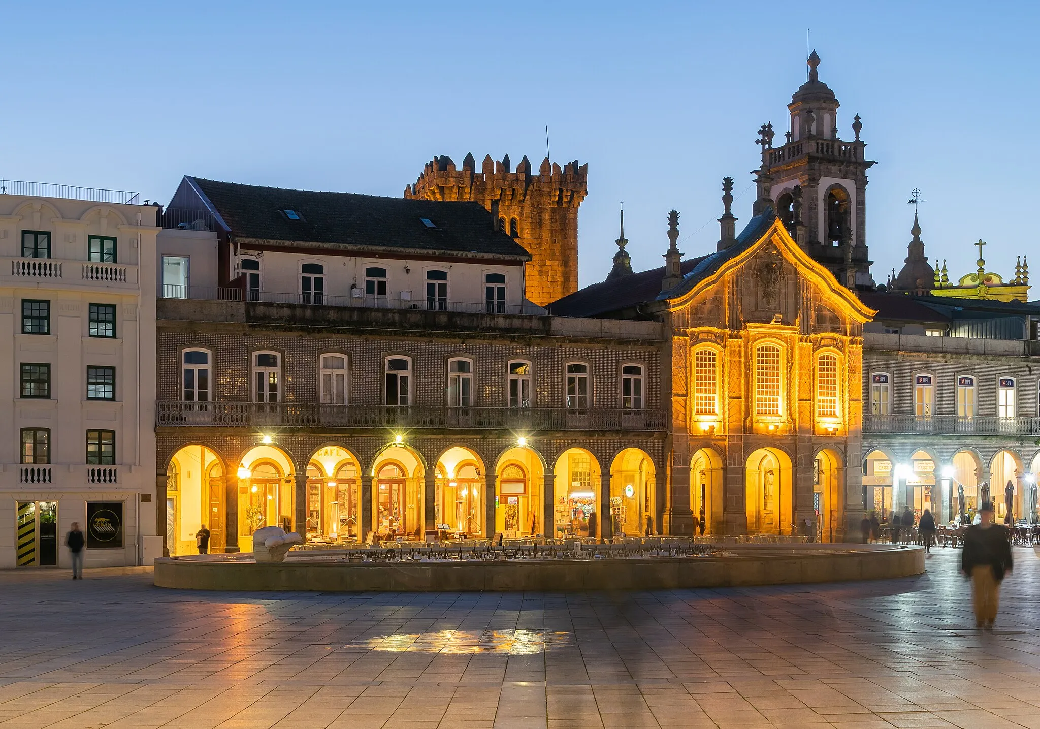 Photo showing: Arcada in Braga, Braga district, Portugal