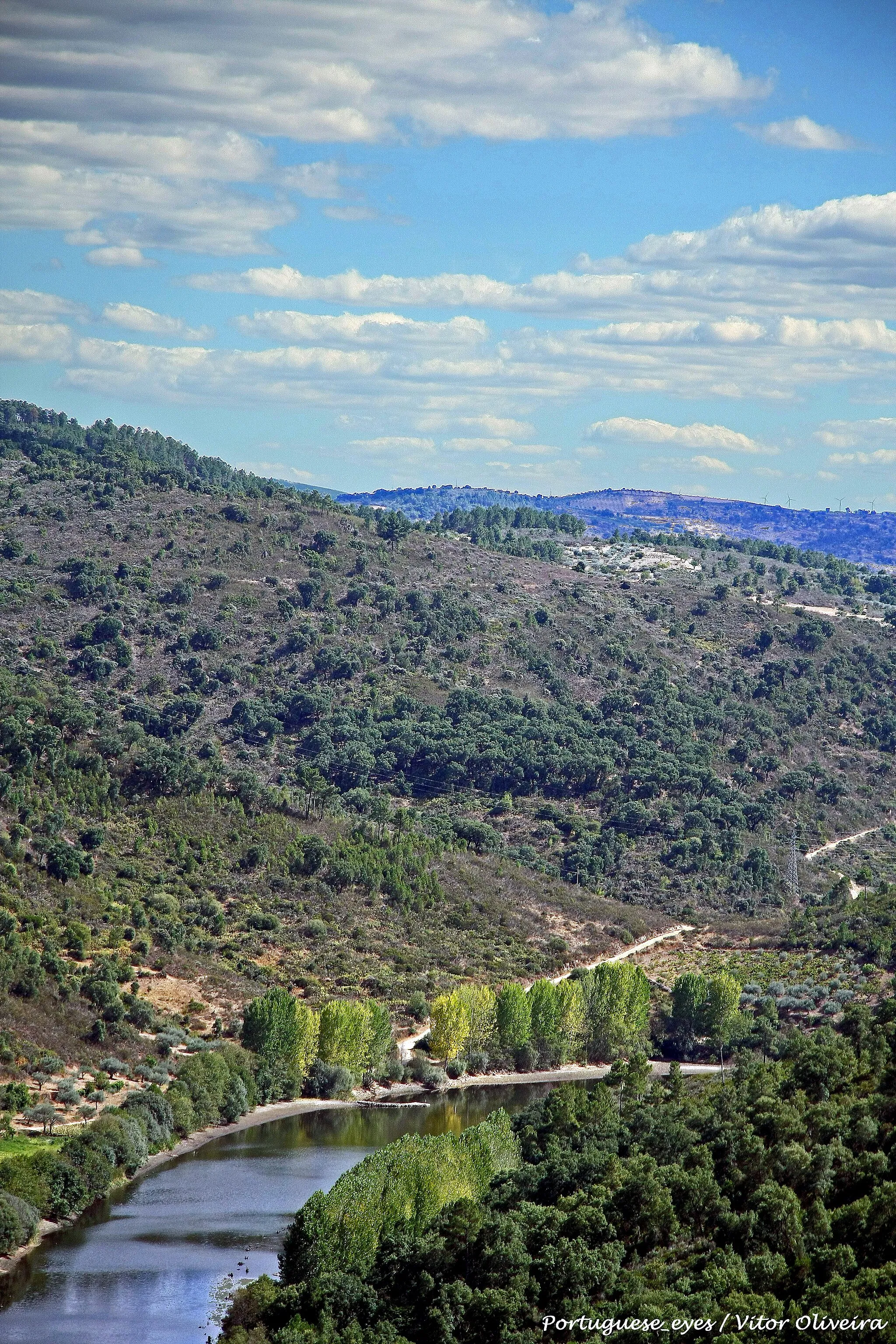 Photo showing: Rio Tuela - Portugal