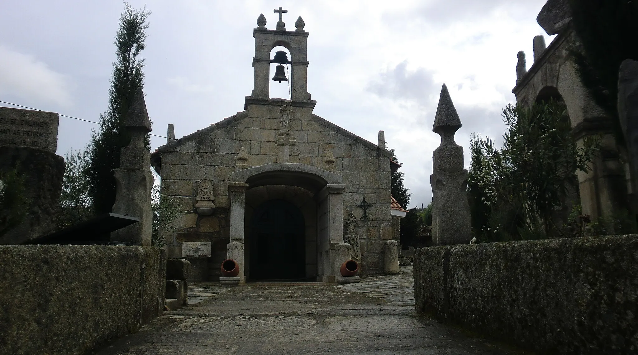 Photo showing: Igreja Matriz de São Sebastião em Miradeses, freguesia de Vale de Salgueiro, concelho de Mirandela