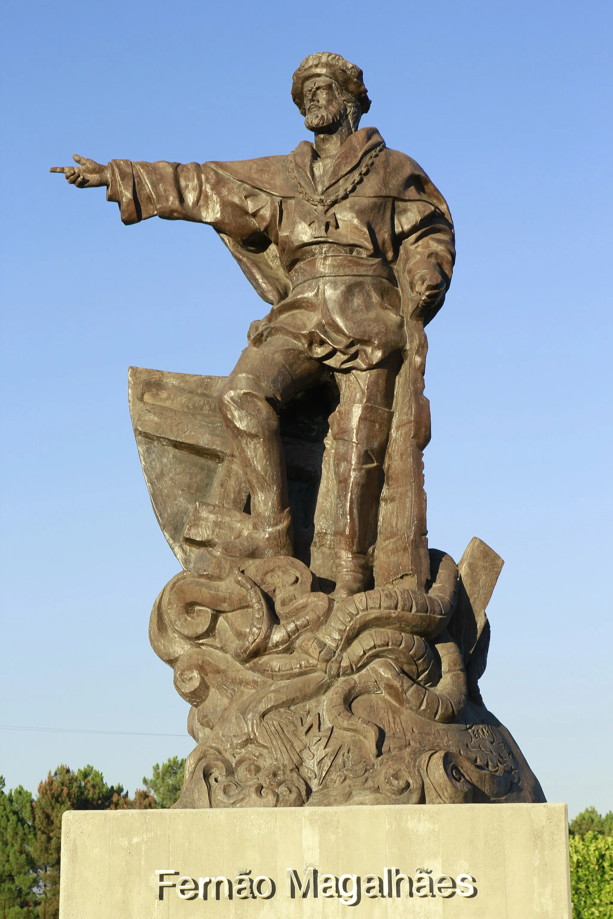 Photo showing: Estátua de Fernão Magalhães em Sabrosa