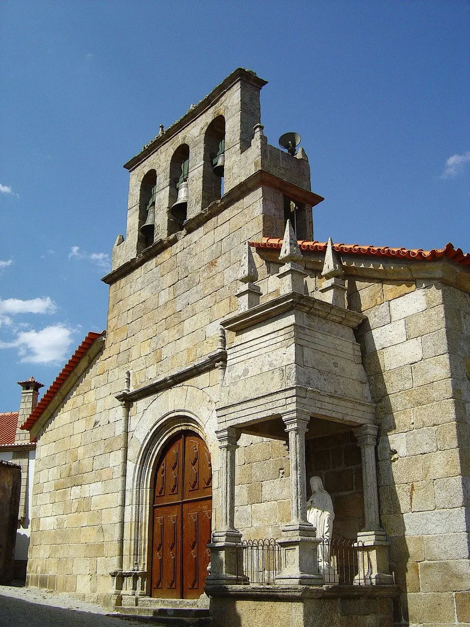 Photo showing: Igreja Matriz de Ranhados - Portugal