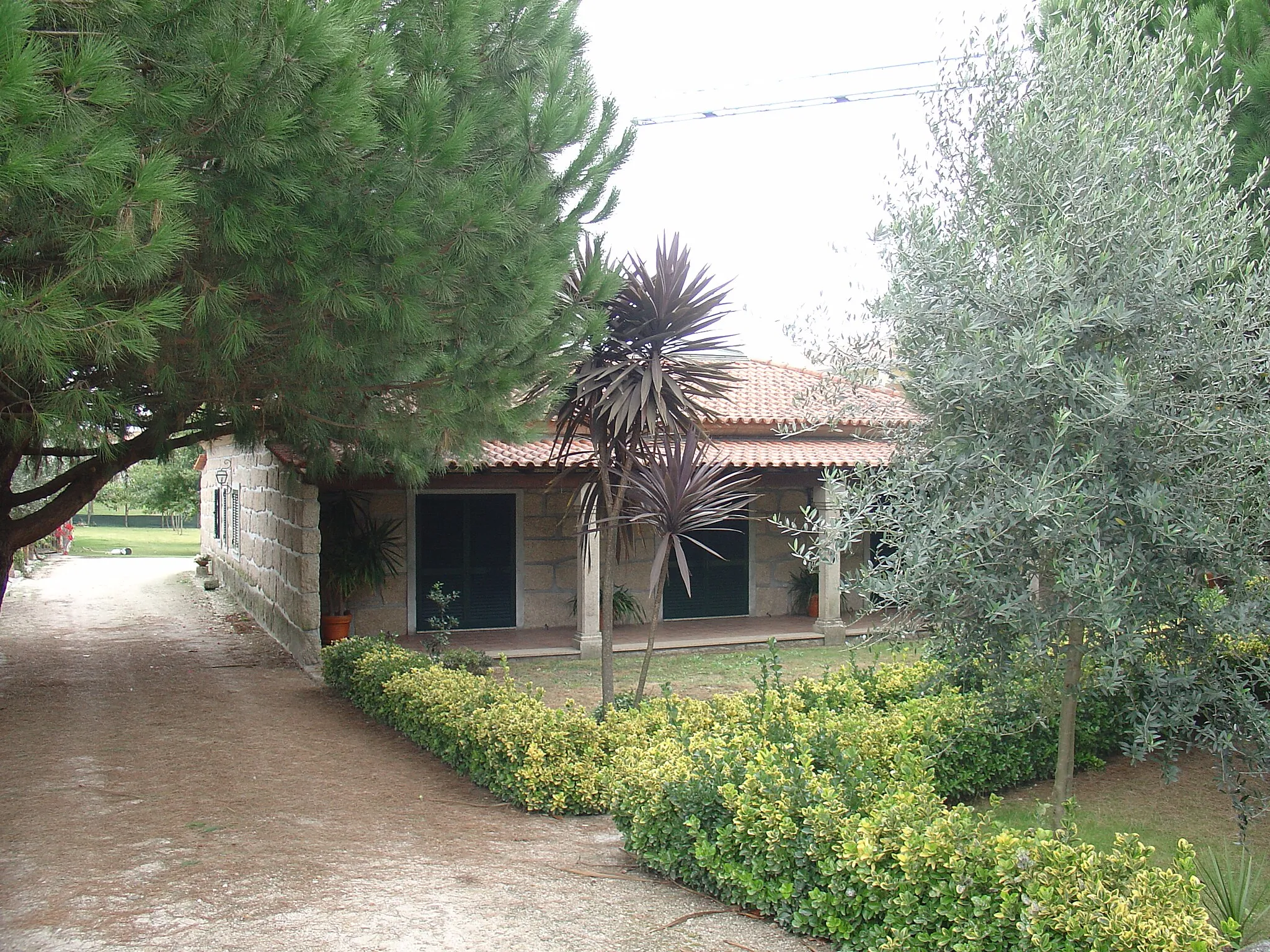 Photo showing: Esmeriz-Casa de Granito