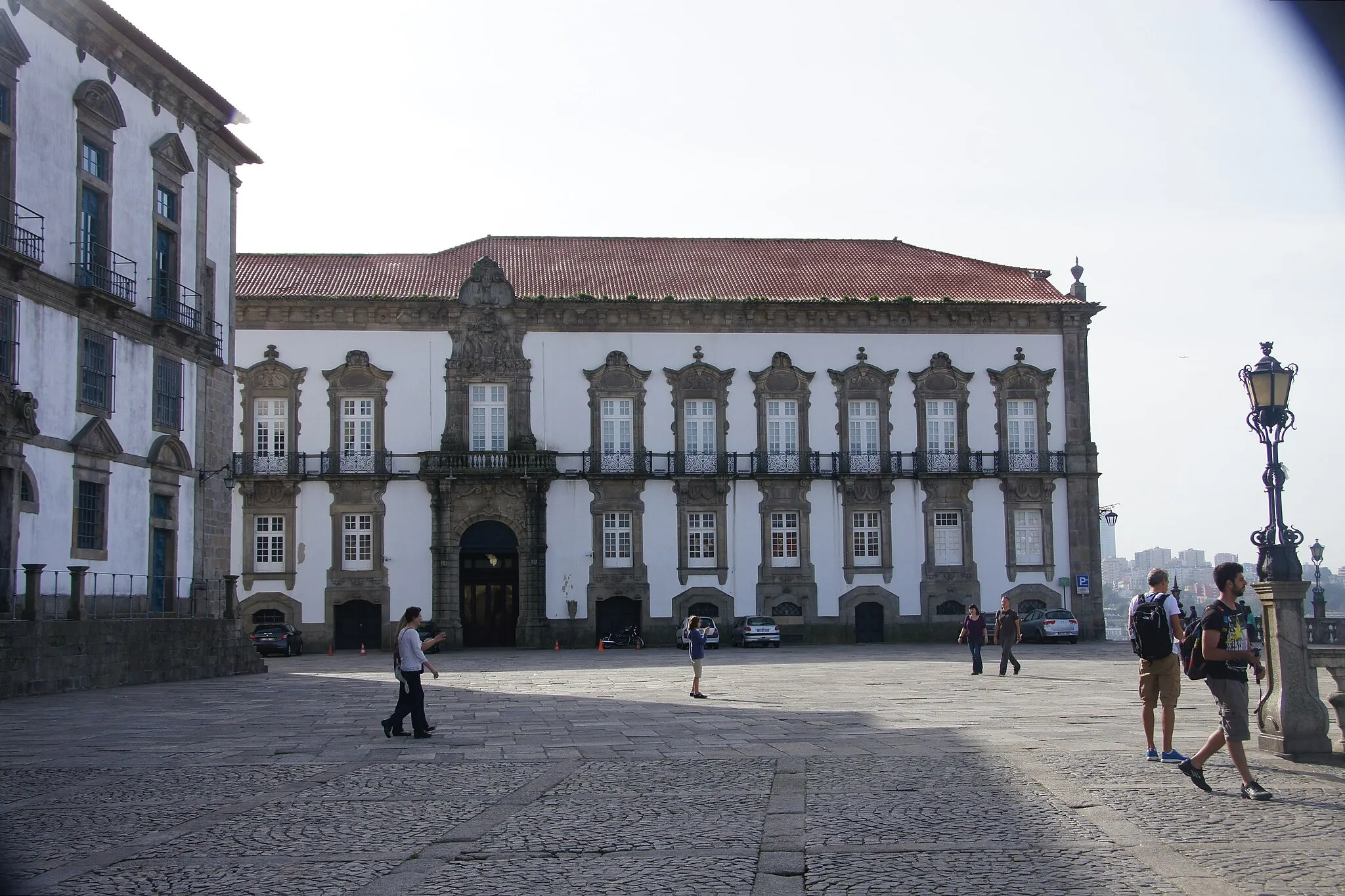 Photo showing: Around the town.

The Paço Episcopal (Bishop's Palace) on the Terreiro da Sé.