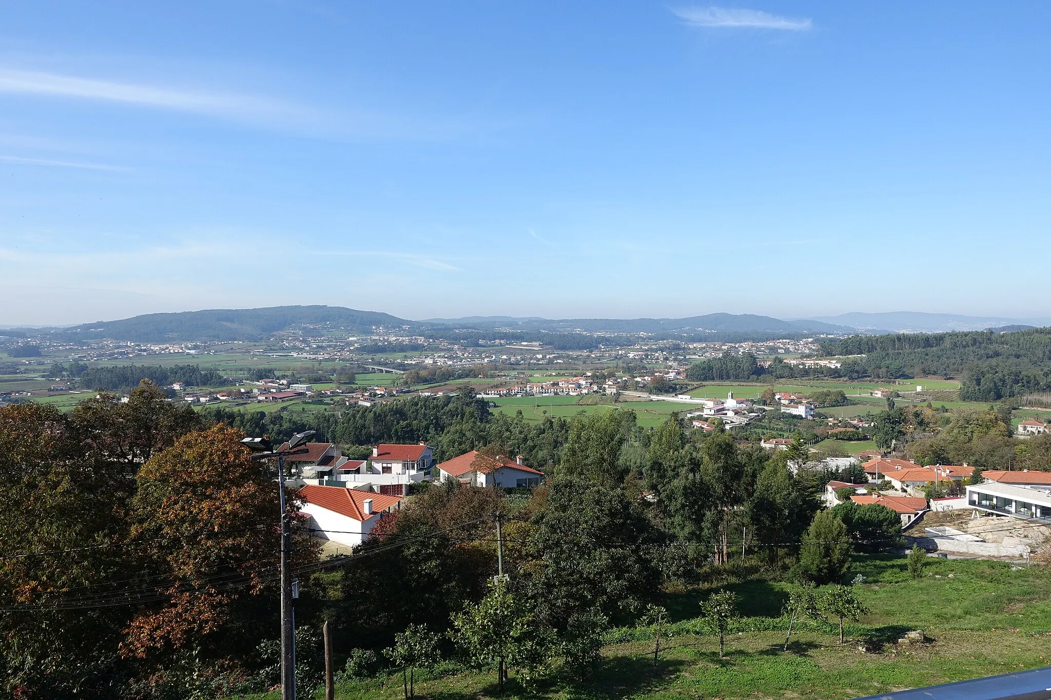 Photo showing: Lemenhe, Mouquim e Jesufrei Famalicão Portugal.