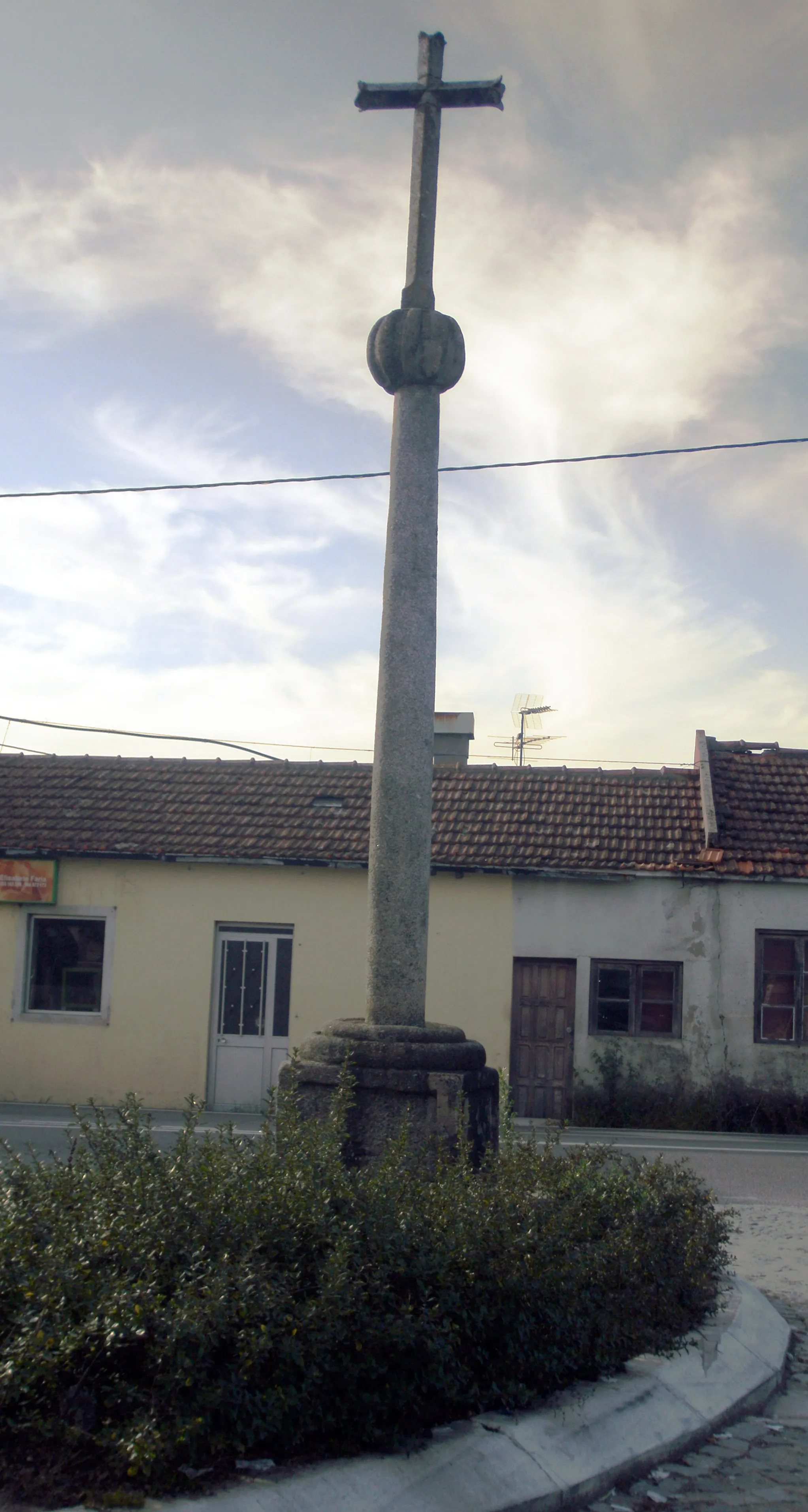 Photo showing: Cruzeiro paroquial