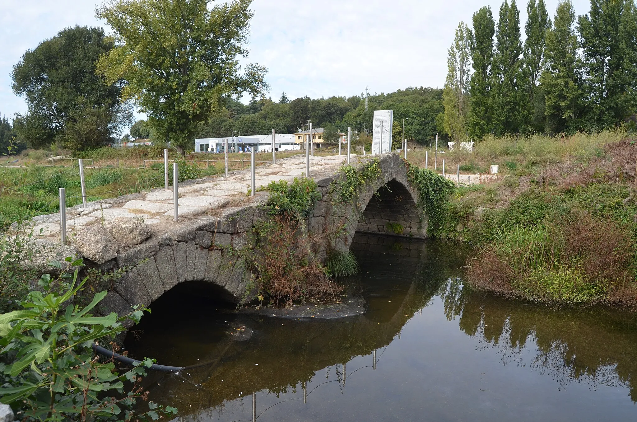 Photo showing: Ponte de Creixomil II