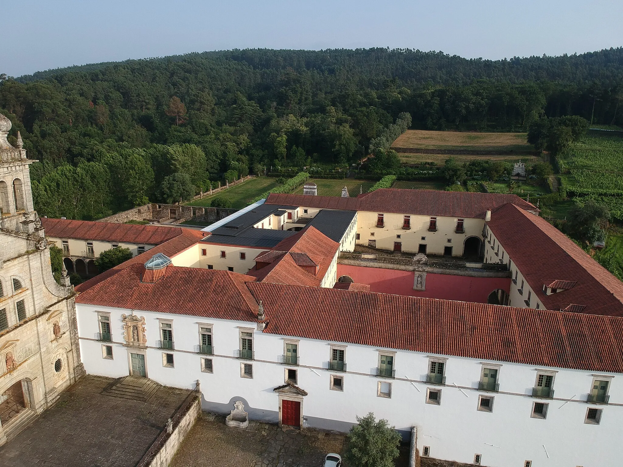 Photo showing: Aerial photograph of Mosteiro de Tibães, Braga, Portugal.