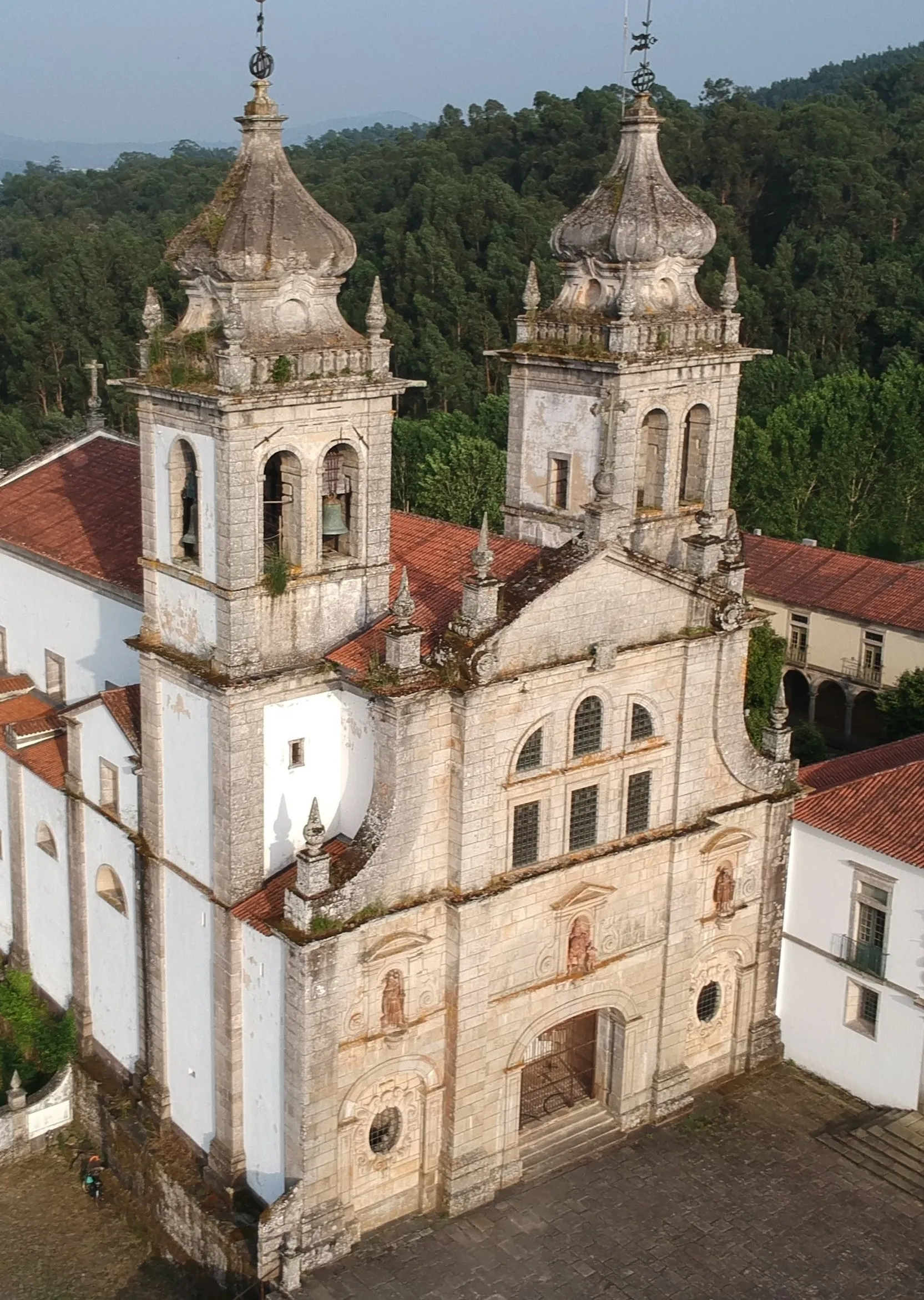 Photo showing: Aerial photograph of Mosteiro de Tibães, Braga, Portugal.