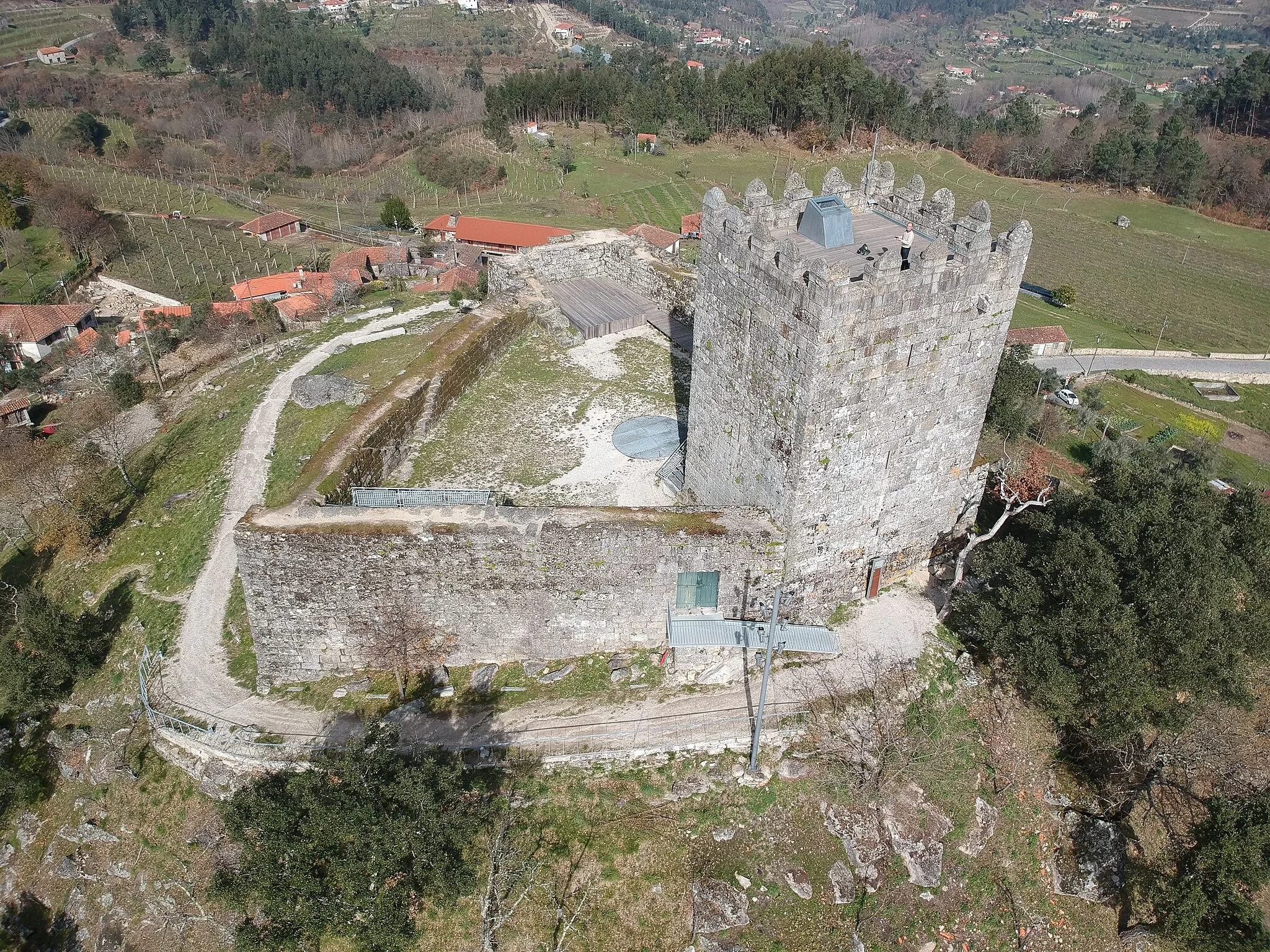 Photo showing: Castelo de Arnóia, Celorico de Basto, Portugal.
