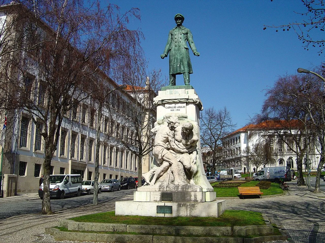 Photo showing: Monumento a Carvalho Araújo - Vila Real - Portugal