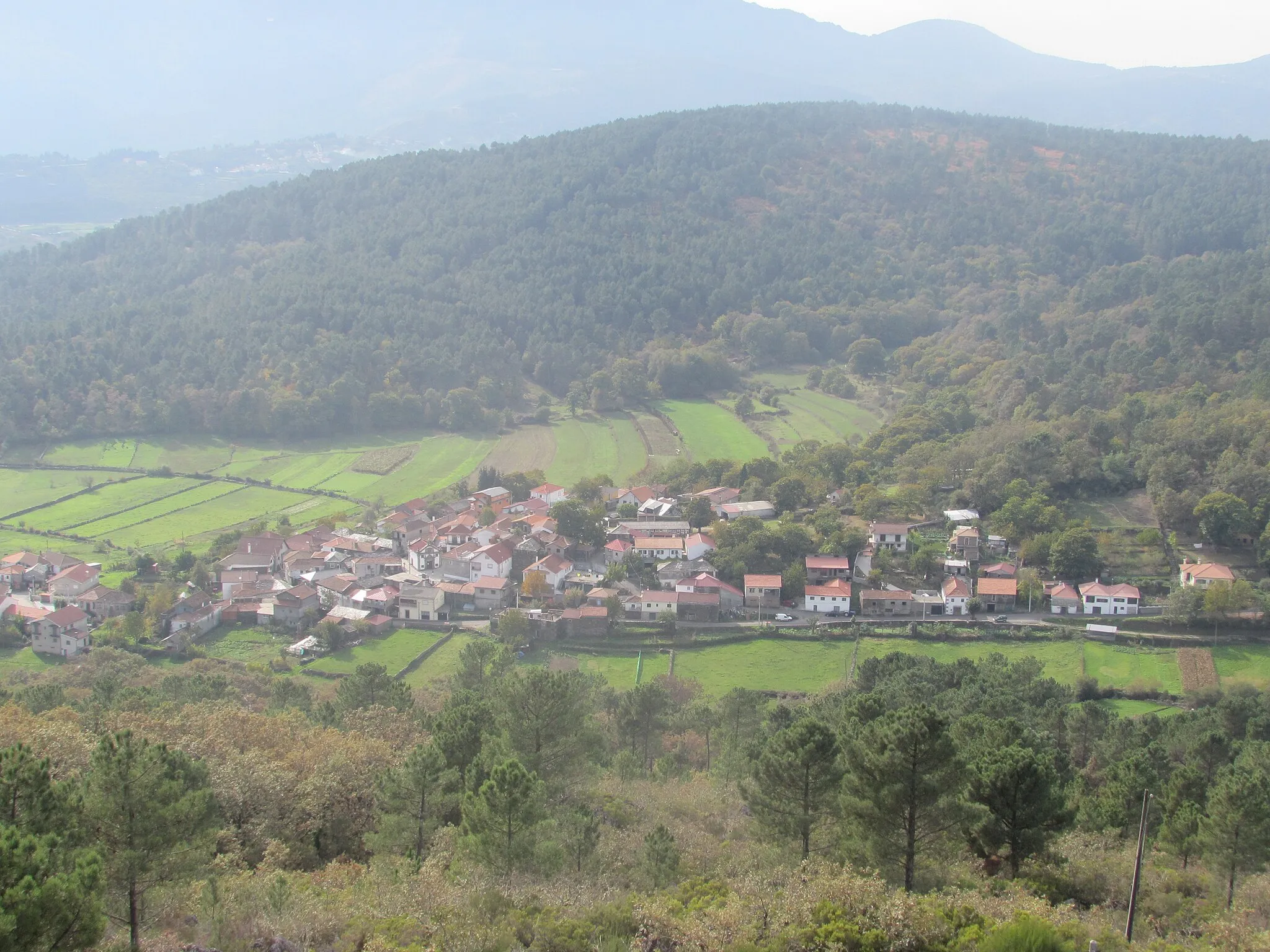 Photo showing: Landscape of Gontães vilage.