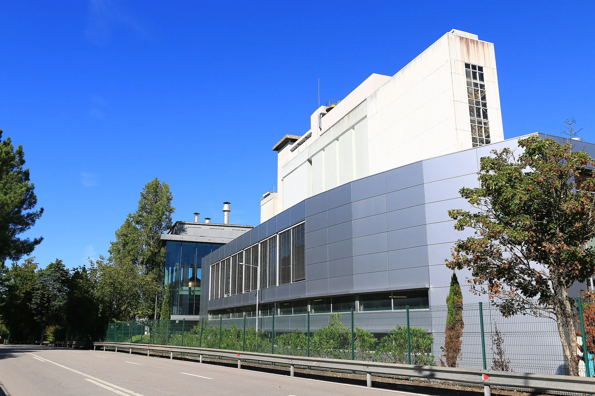 Photo showing: Super Bock Group, main entrance.