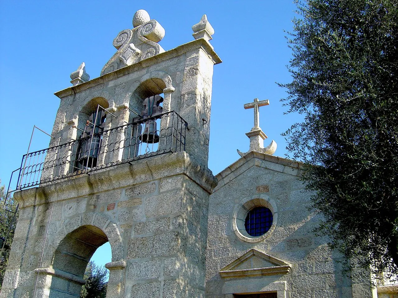 Photo showing: Igreja de Sendim - Felgueiras