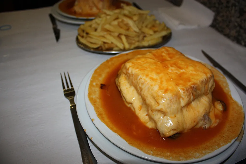 Photo showing: Francesinha 4 2