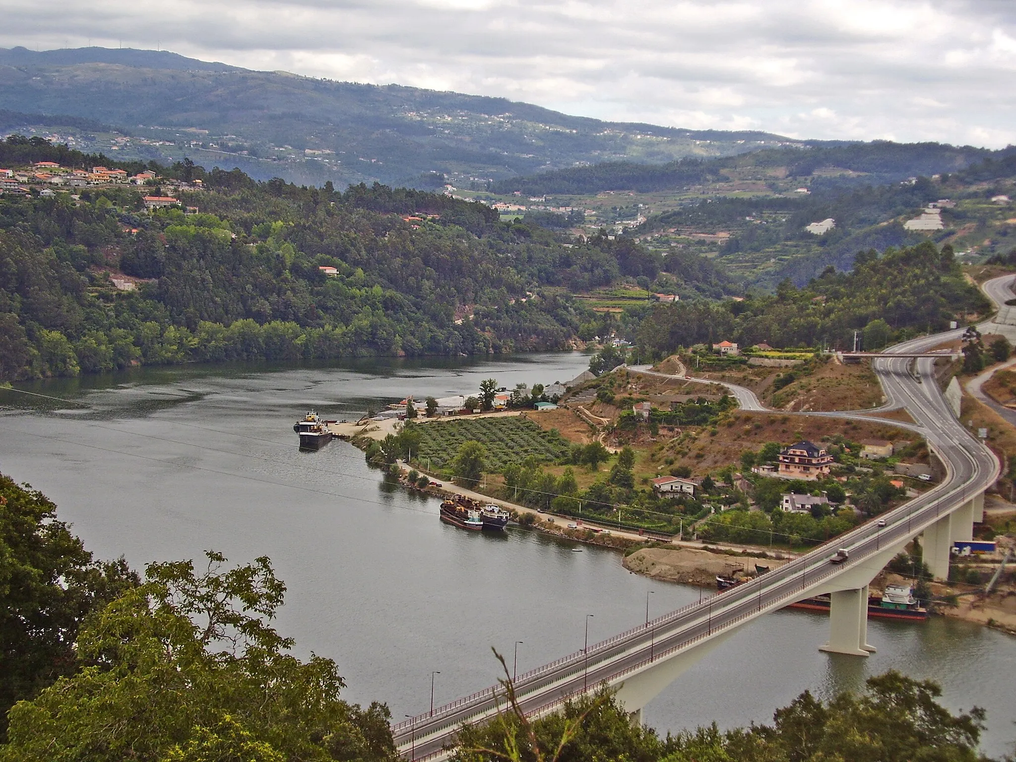 Photo showing: Ponte do IC35, em Entre-os-Rios