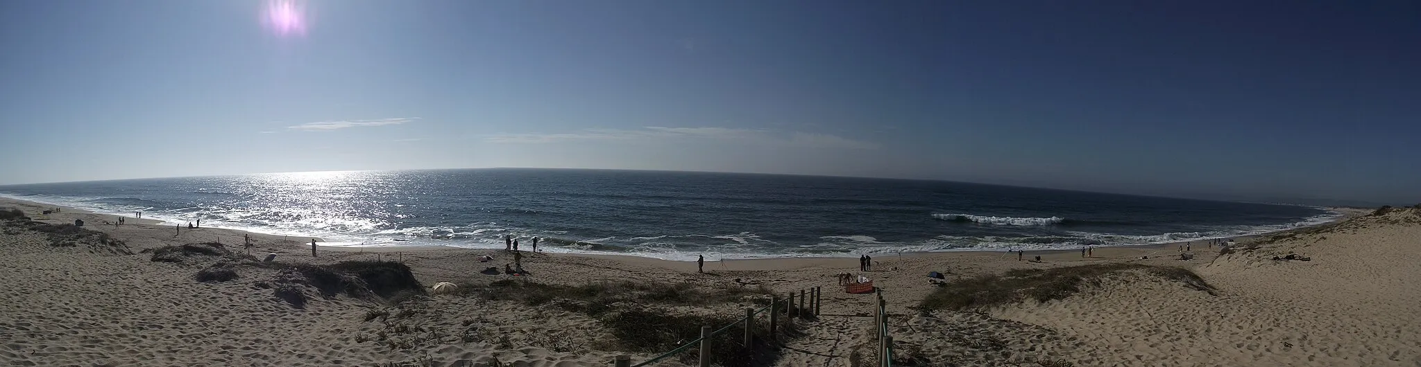Photo showing: Panorama da praia da Barranha