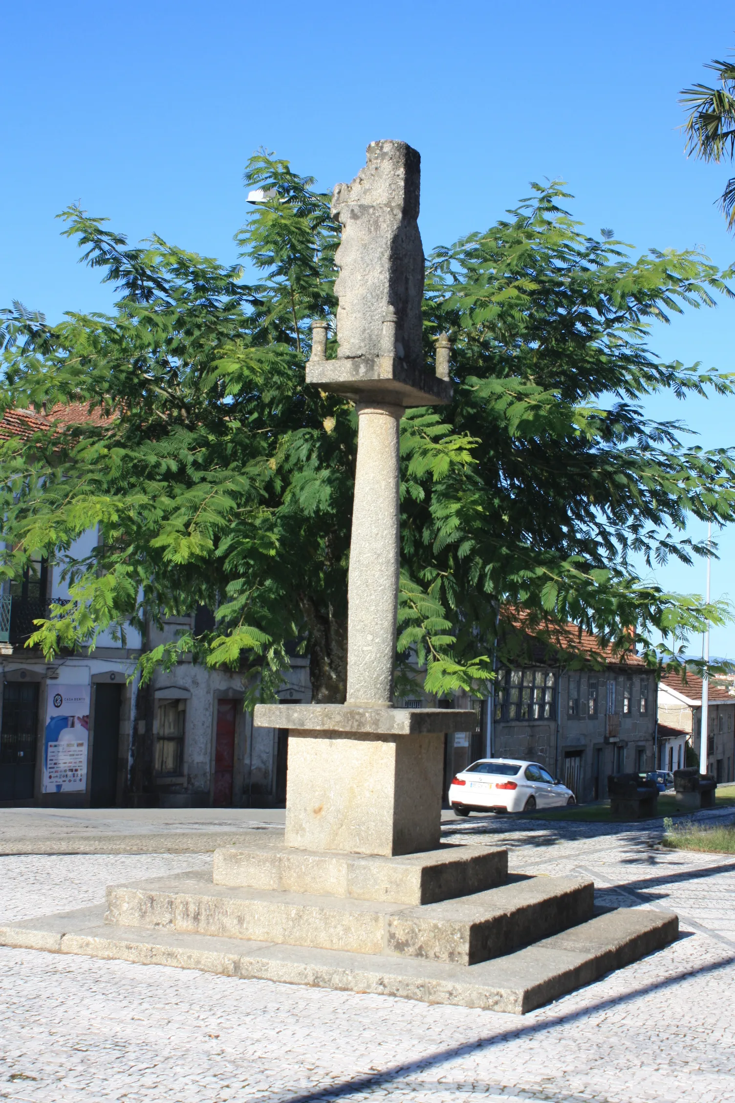 Photo showing: Pelourinho de Paredes - pelourinho em Paredes, Portugal