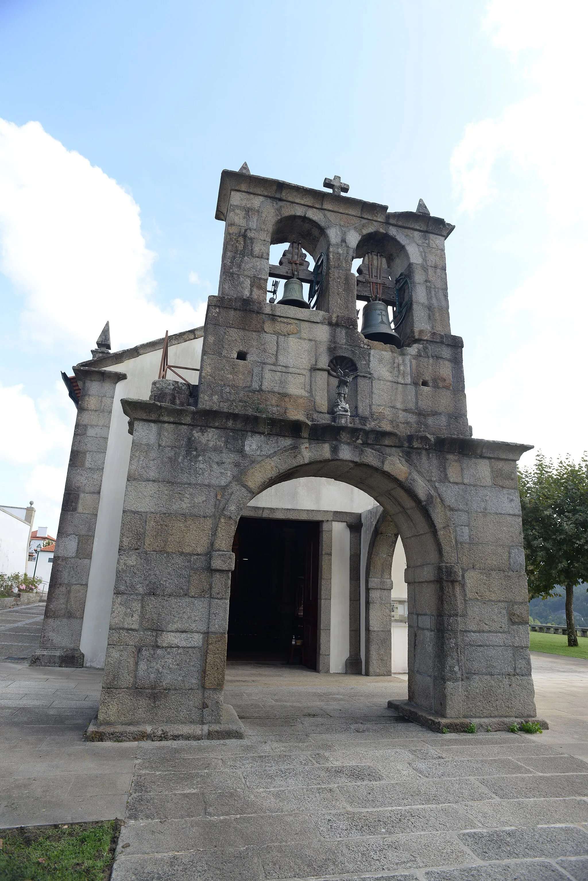 Photo showing: Igreja de São Miguel de Urrô - igreja em Arouca, Portugal