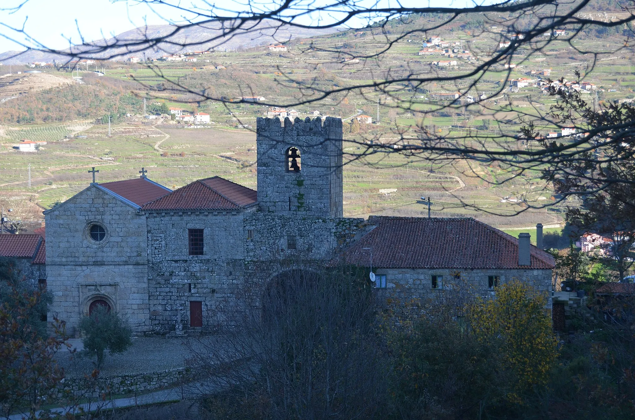 Photo showing: Mosteiro de Santa Maria de Cárquere I