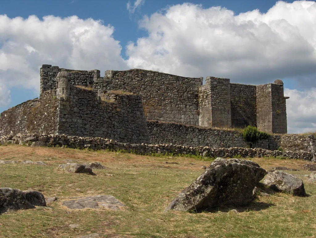 Photo showing: Lindoso Castle, Portugal