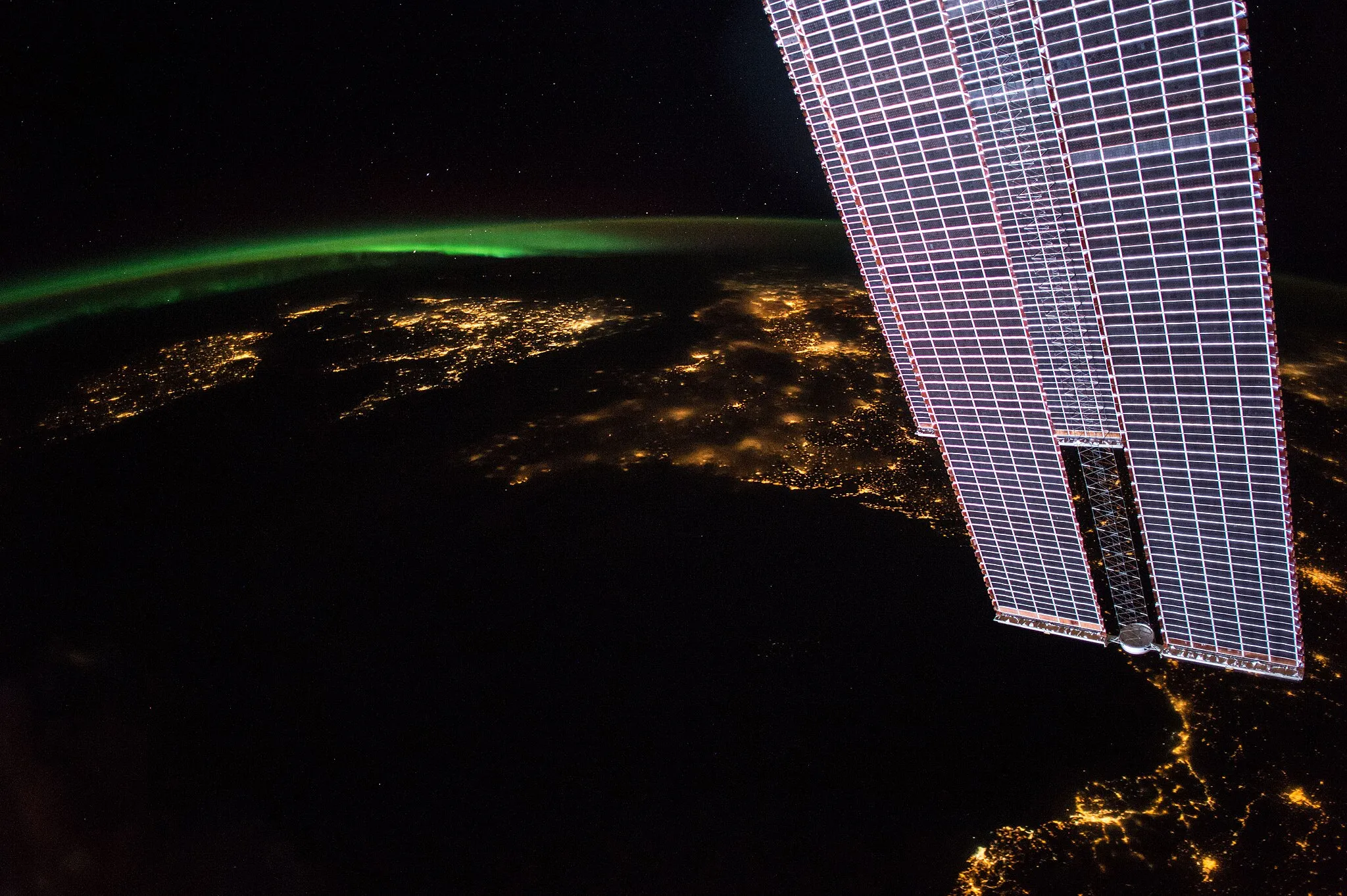 Photo showing: View of Earth taken during ISS Expedition 53.