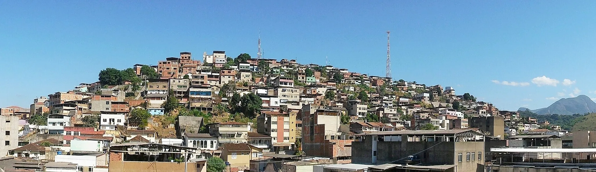 Photo showing: Panoramic view of the Nossa Senhora do Carmo neighborhood (Morro do Carmo), in Coronel Fabriciano, Minas Gerais, Brazil.