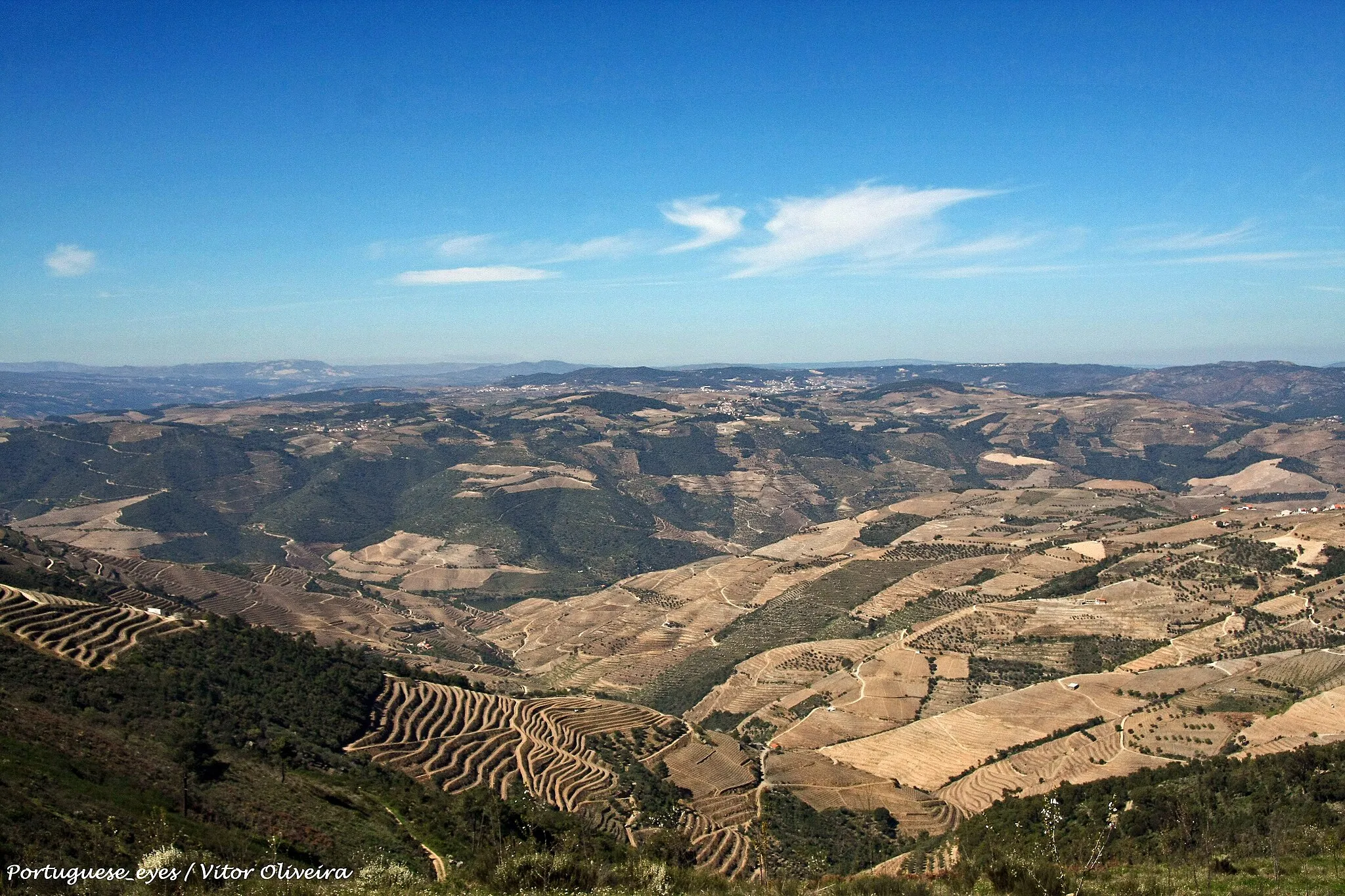 Photo showing: Paisagem vista do Miradouro da Senhora do Monte ou do Vencimento - Ervedosa do Douro - Portugal