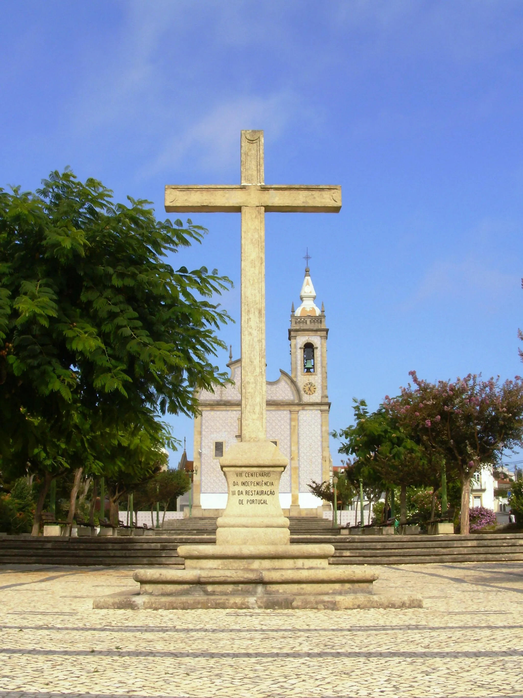 Photo showing: Monumento ao VIII Centenário da Independência, III da Restauração de Portugal, Esmoriz, concelho de Ovar, distrito de Aveiro, Portugal.