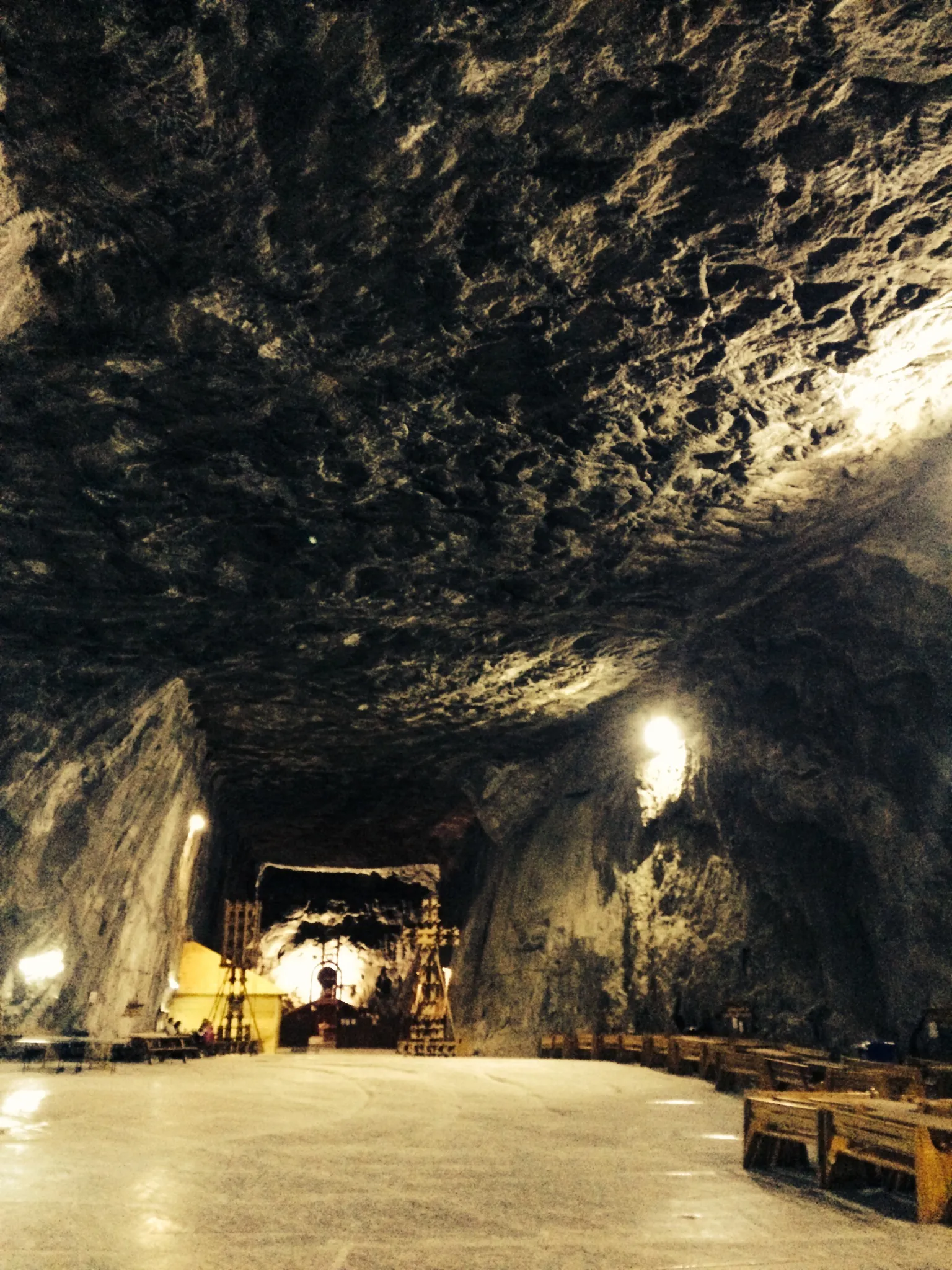 Photo showing: The Praid mine is a large salt mine located in central Romania in Harghita County, close to Praid.