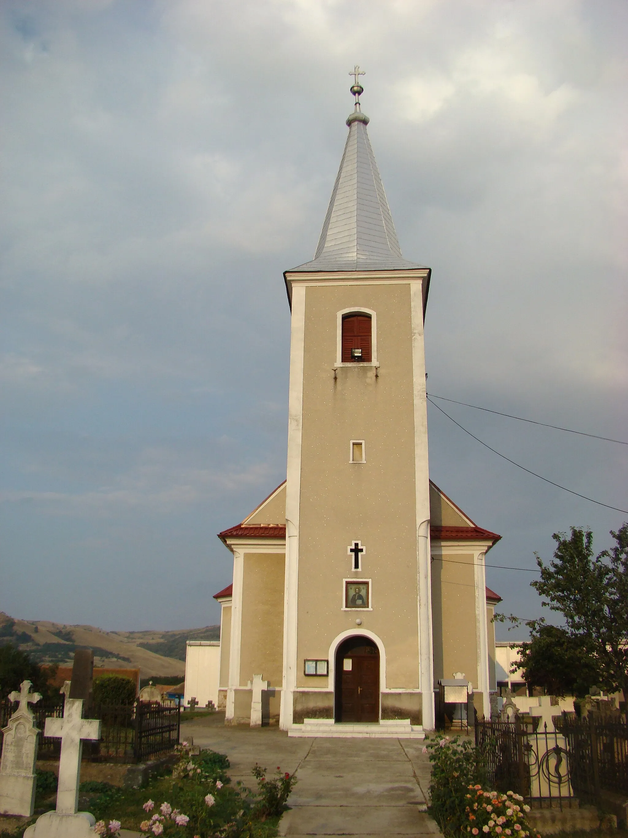 Photo showing: Biserica „Adormirea Maicii Domnului” din Lancrăm