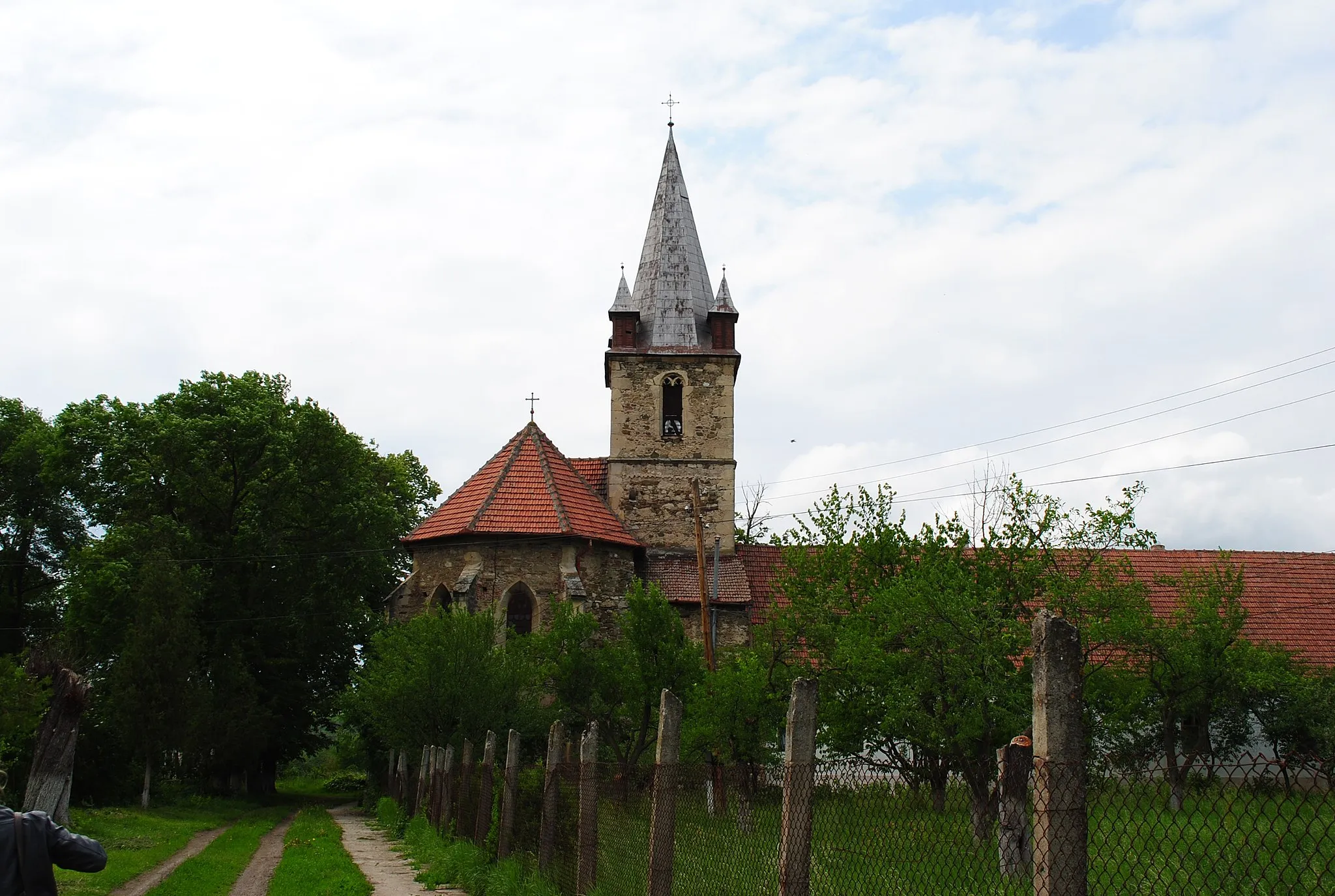 Photo showing: Teiuș, Mănăstirea romano-catolică, sec. XV - XVIII