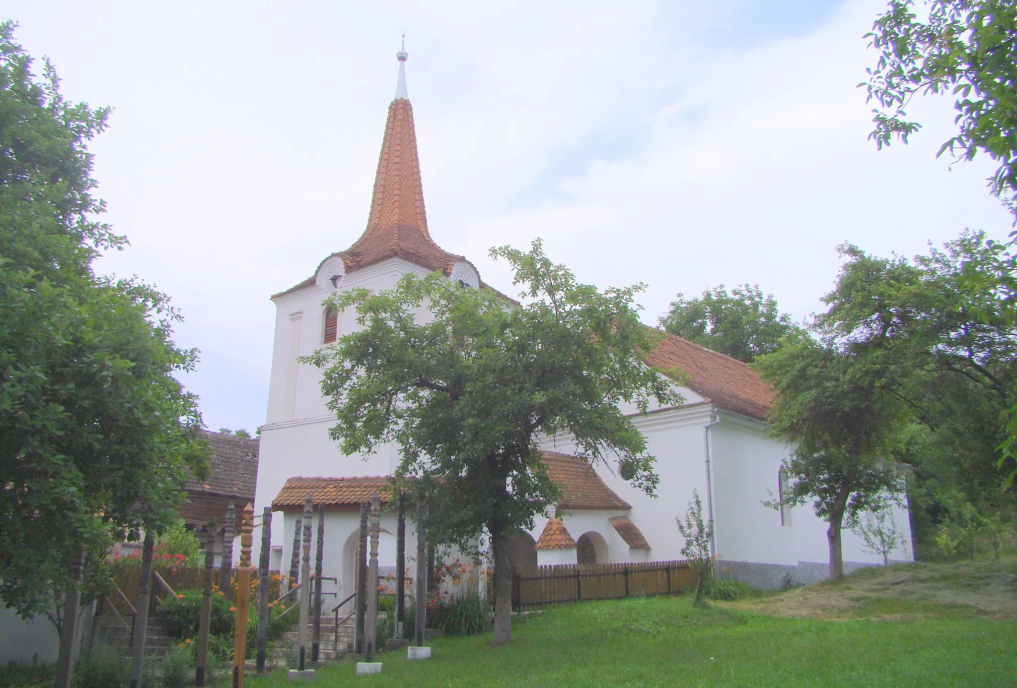 Photo showing: Reformed church in Hoghiz, Brașov county, Romania