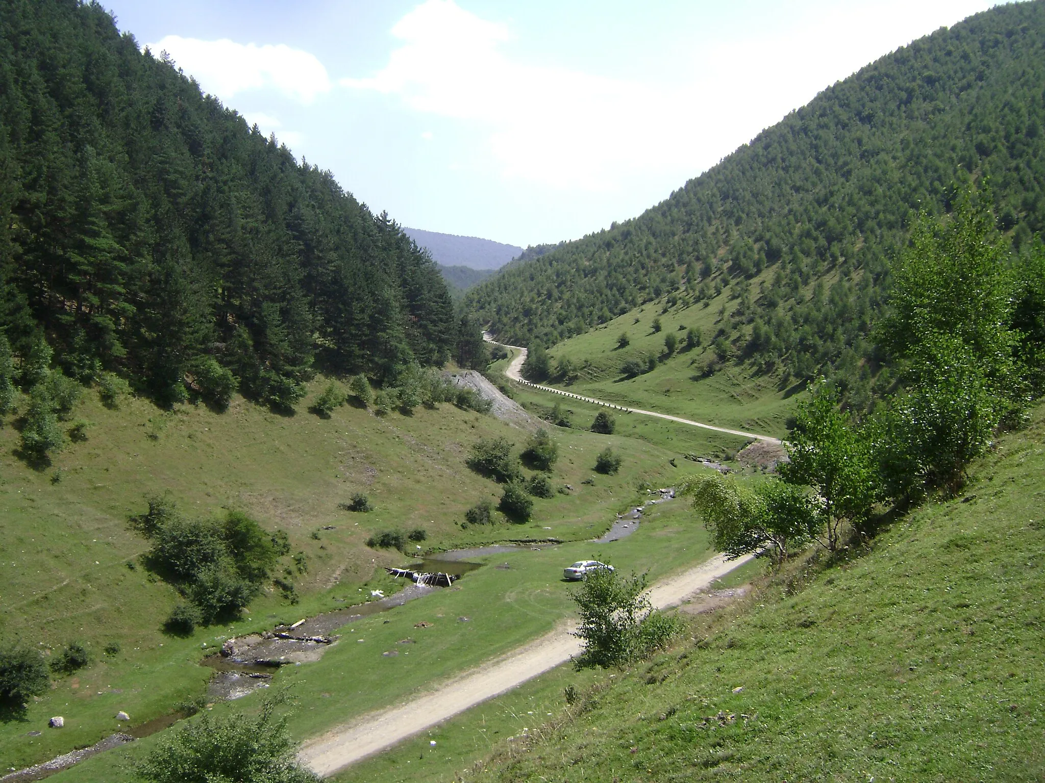 Photo showing: Sibeşel Valley, Răşinari, Romania