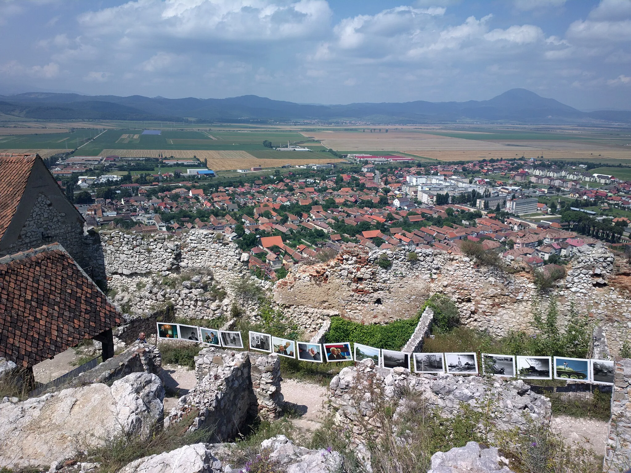 Photo showing: Cetatea Râșnovului