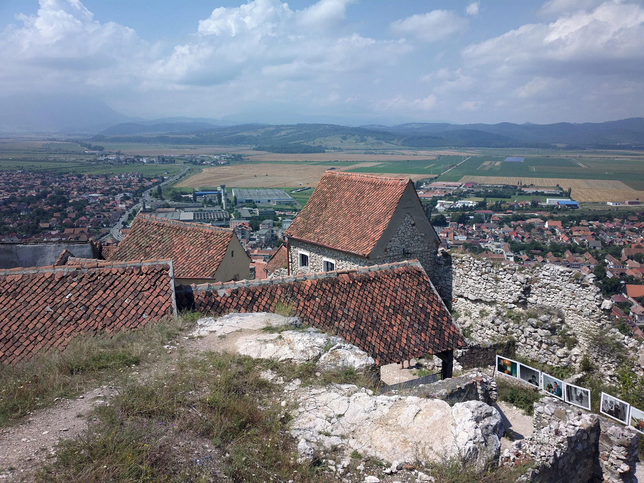 Photo showing: Cetatea Râșnovului