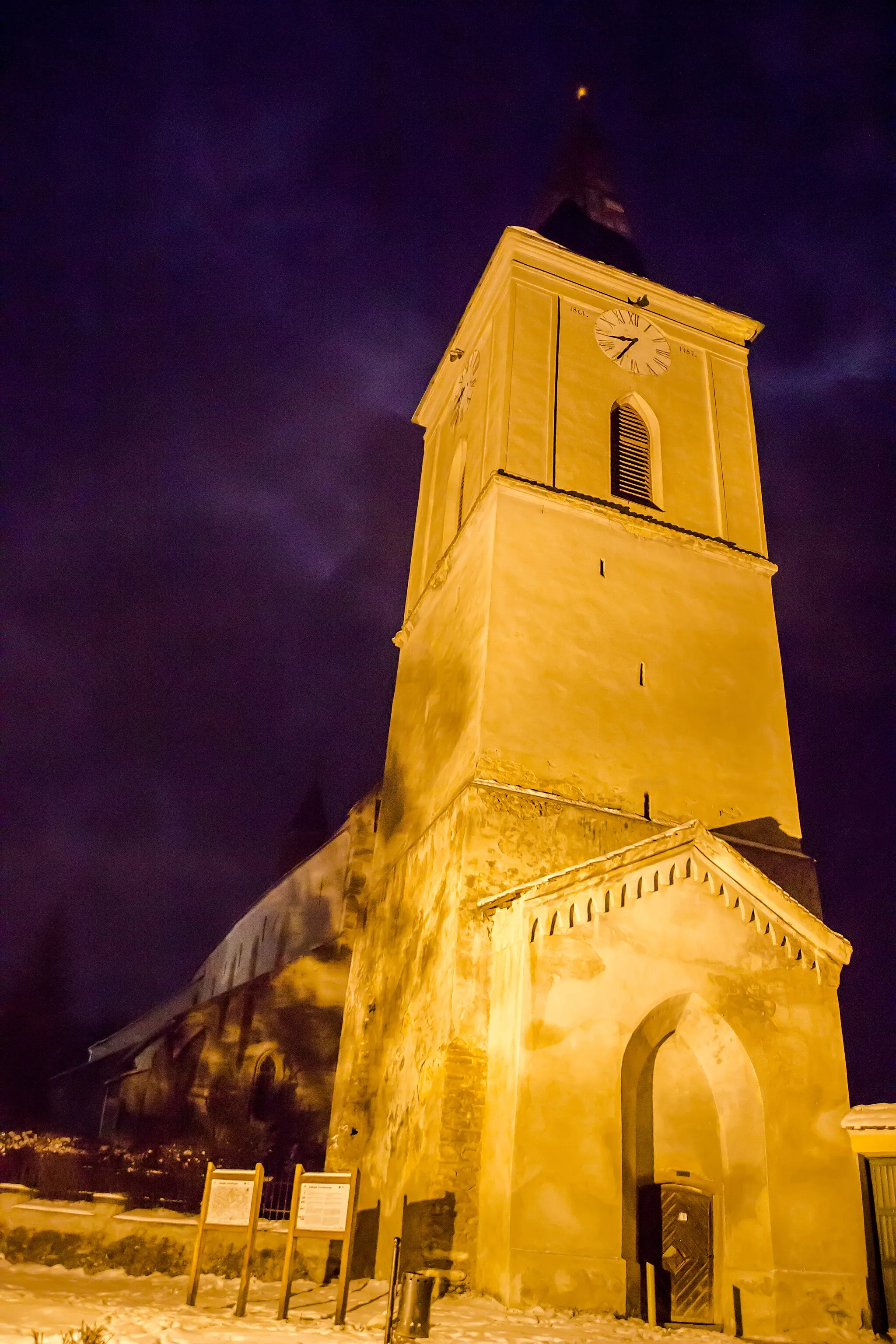 Photo showing: Gate Tower of Richiş fortified church assembly, located in the west of church, used today as a bell tower.