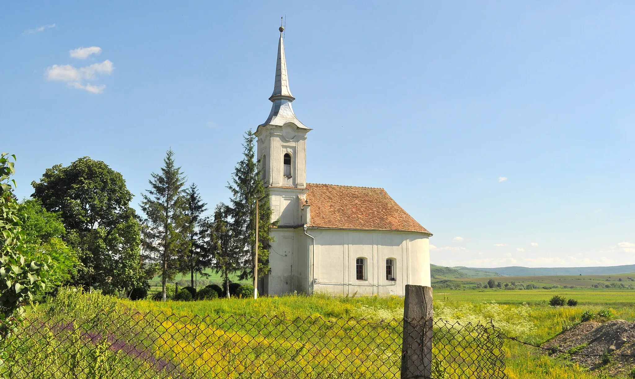 Photo showing: Biserica reformată, sat Sânmiclăuș; comuna Șona
